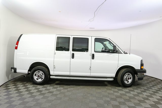 Used 2024 GMC Savana 2500 w/ Driver Convenience Package image 13