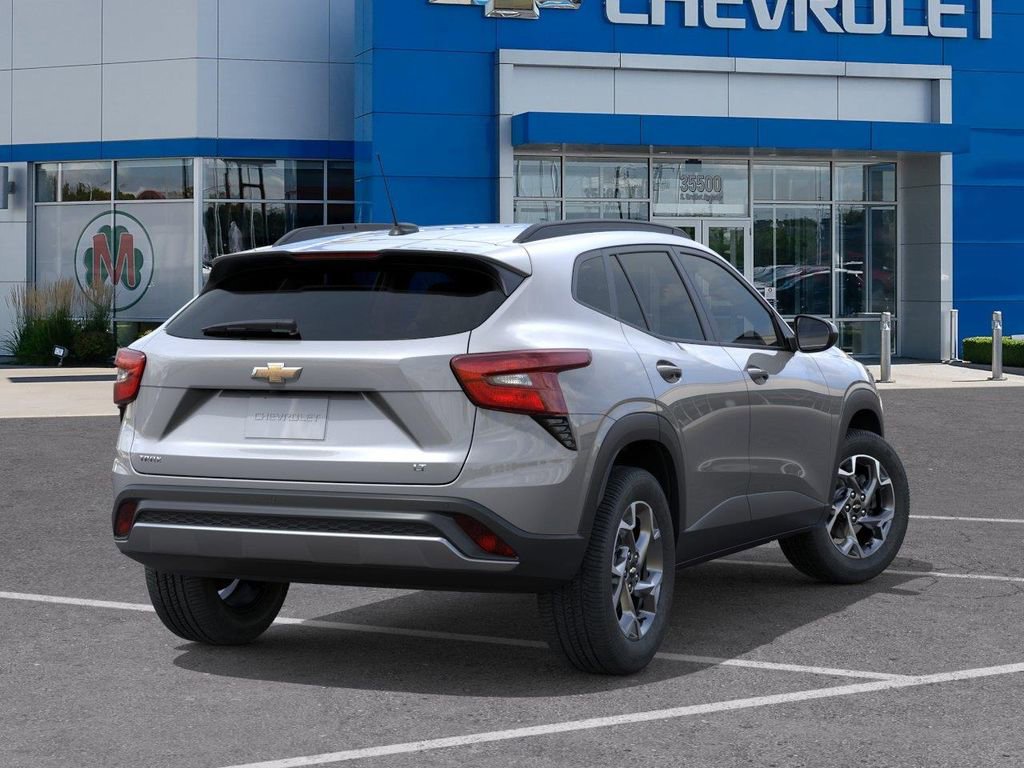 New 2026 Chevrolet Trax LT w/ Driver Confidence Package FWD image 4