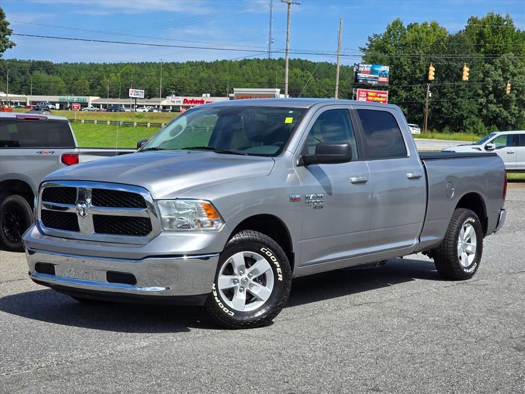 Used 2020 RAM 1500 Classic SLT RWD image 2