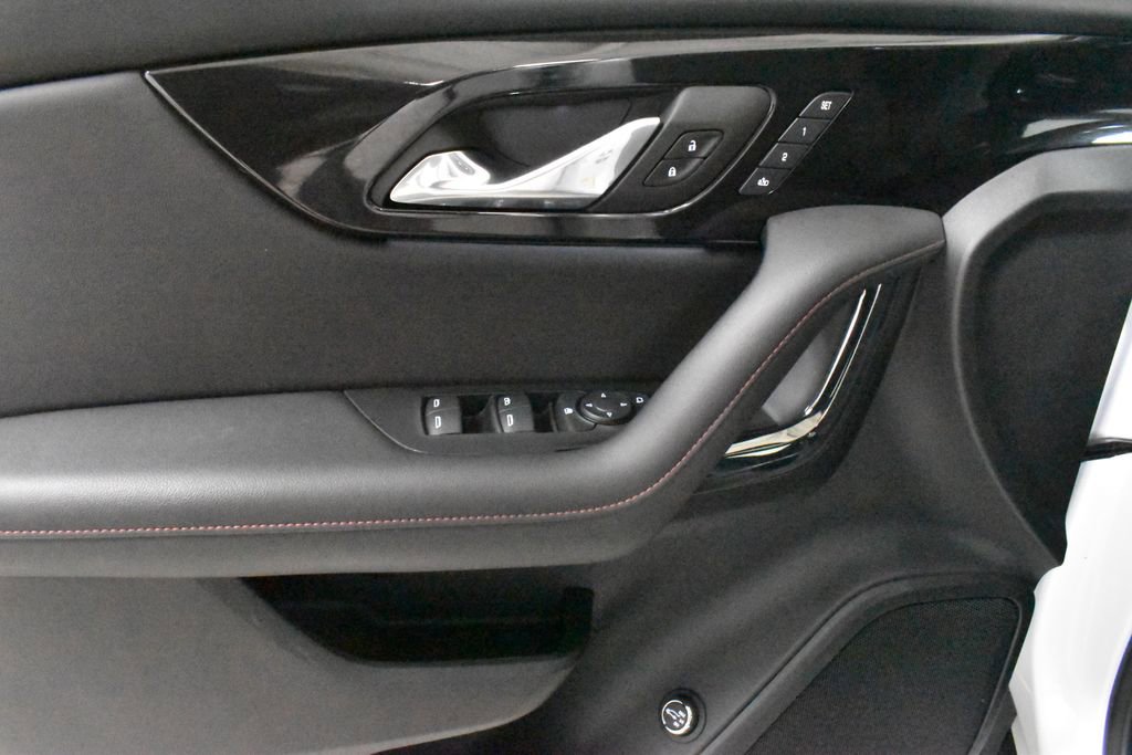 Used 2024 Chevrolet Blazer RS w/ Enhanced Convenience Package image 18