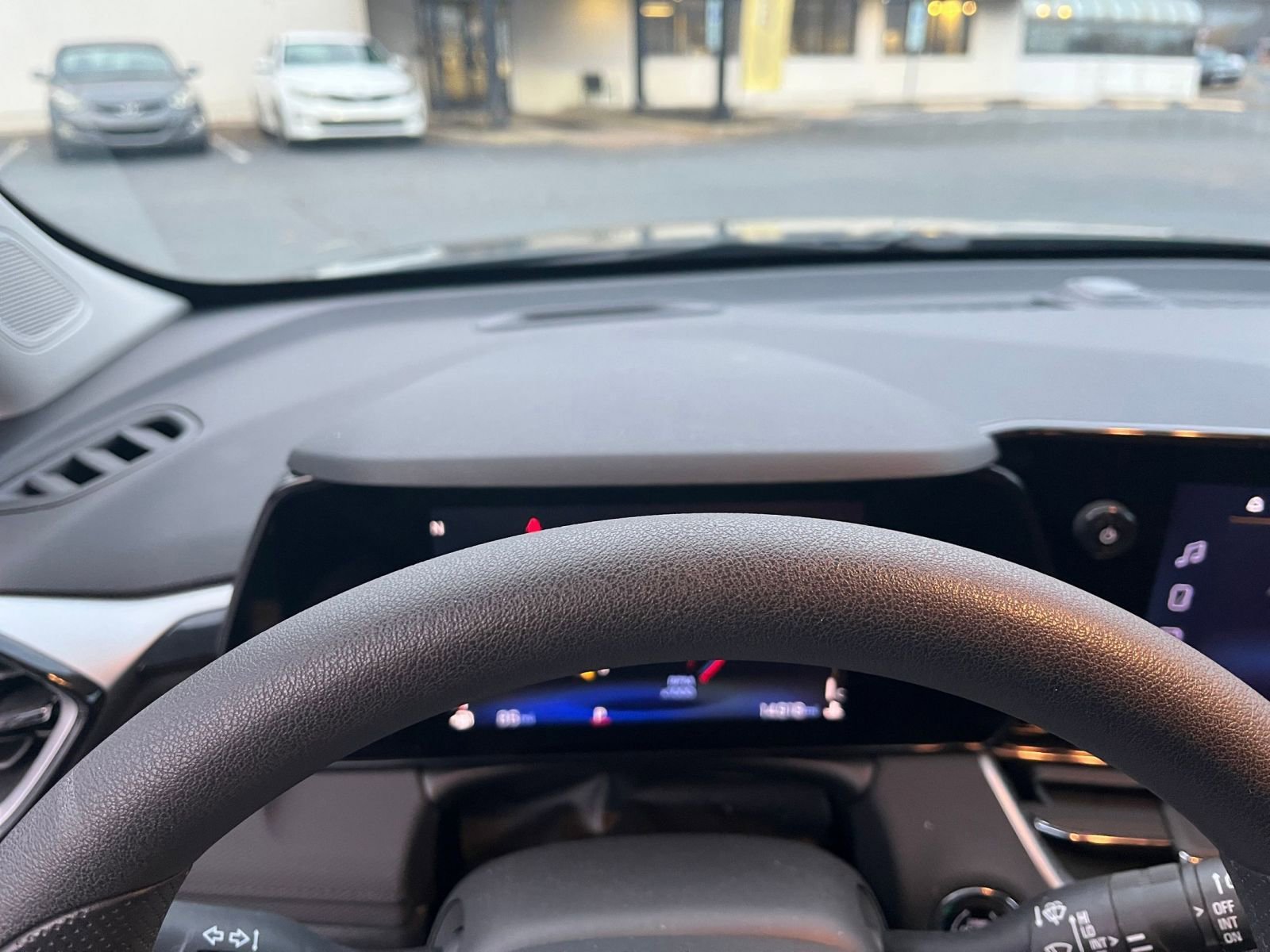 Used 2025 Chevrolet TrailBlazer LT image 28