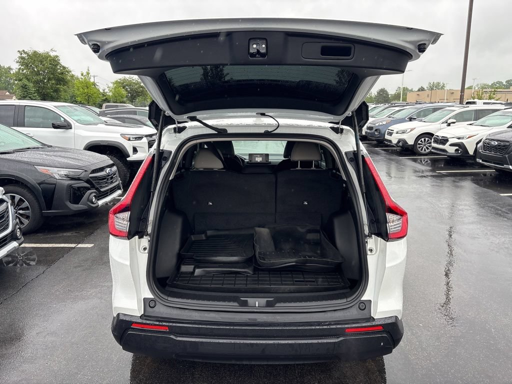 Used 2023 Honda CR-V LX image 8