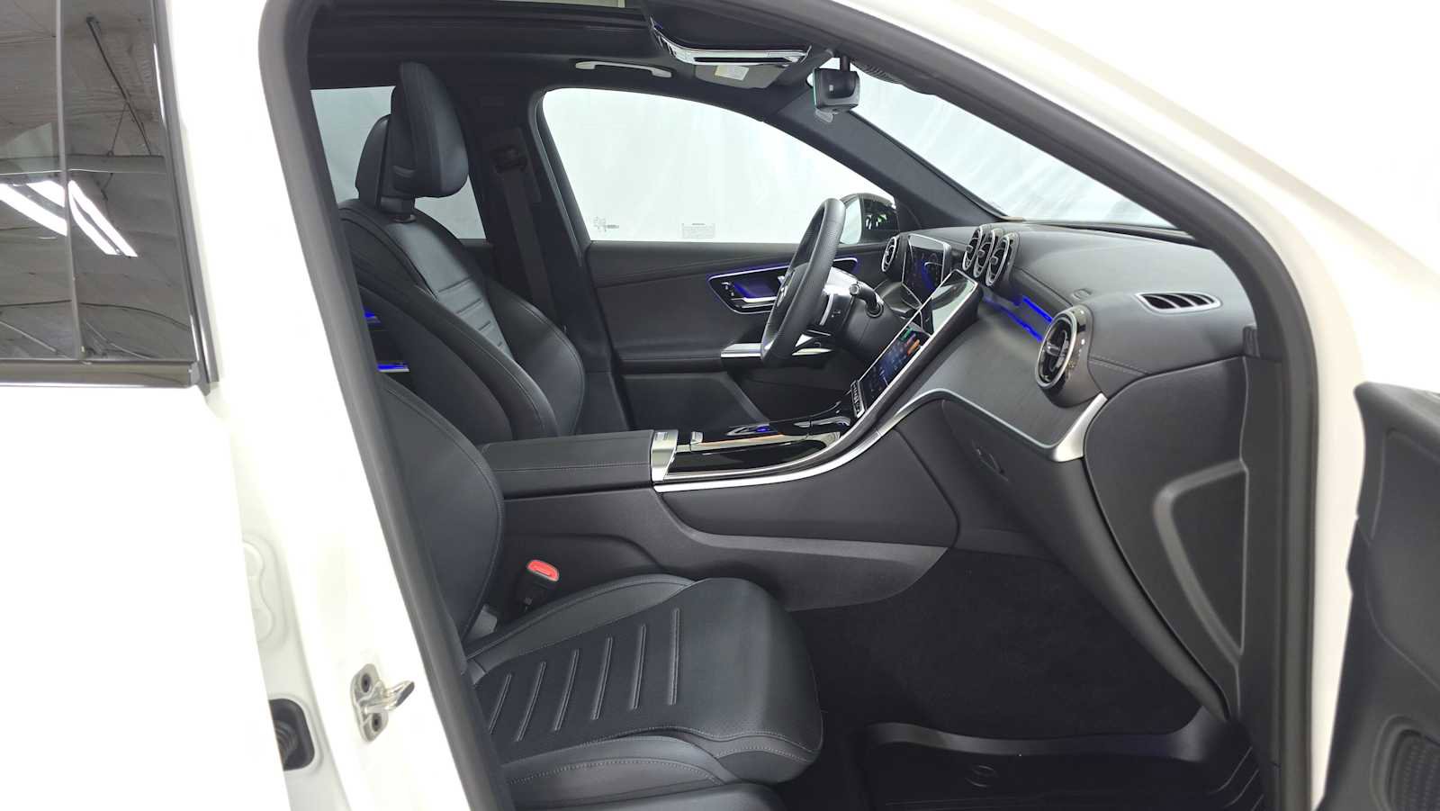 Certified 2026 Mercedes-Benz GLC 350e 4MATIC image 10