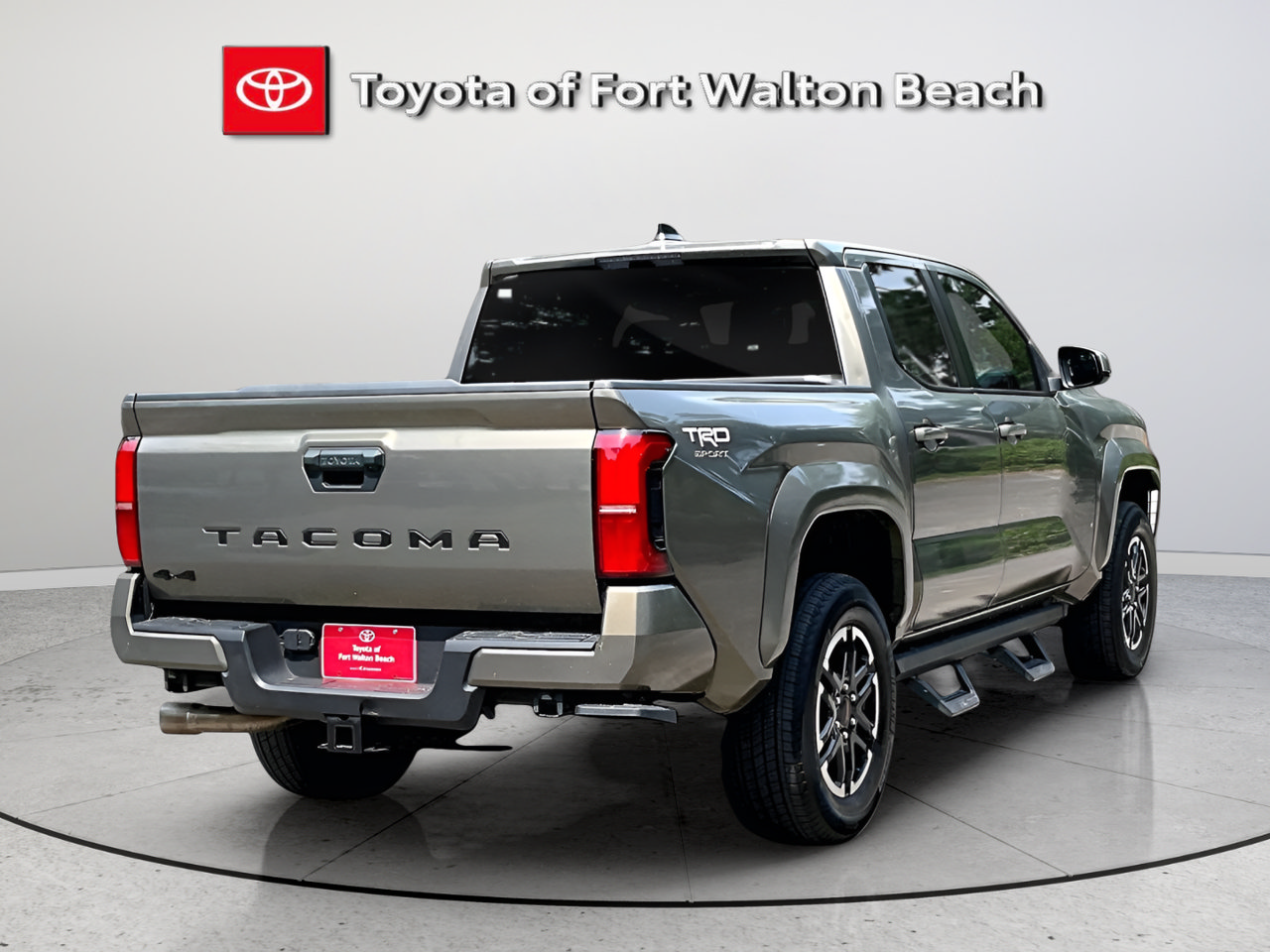 Used 2024 Toyota Tacoma TRD Sport AWD/4WD image 6