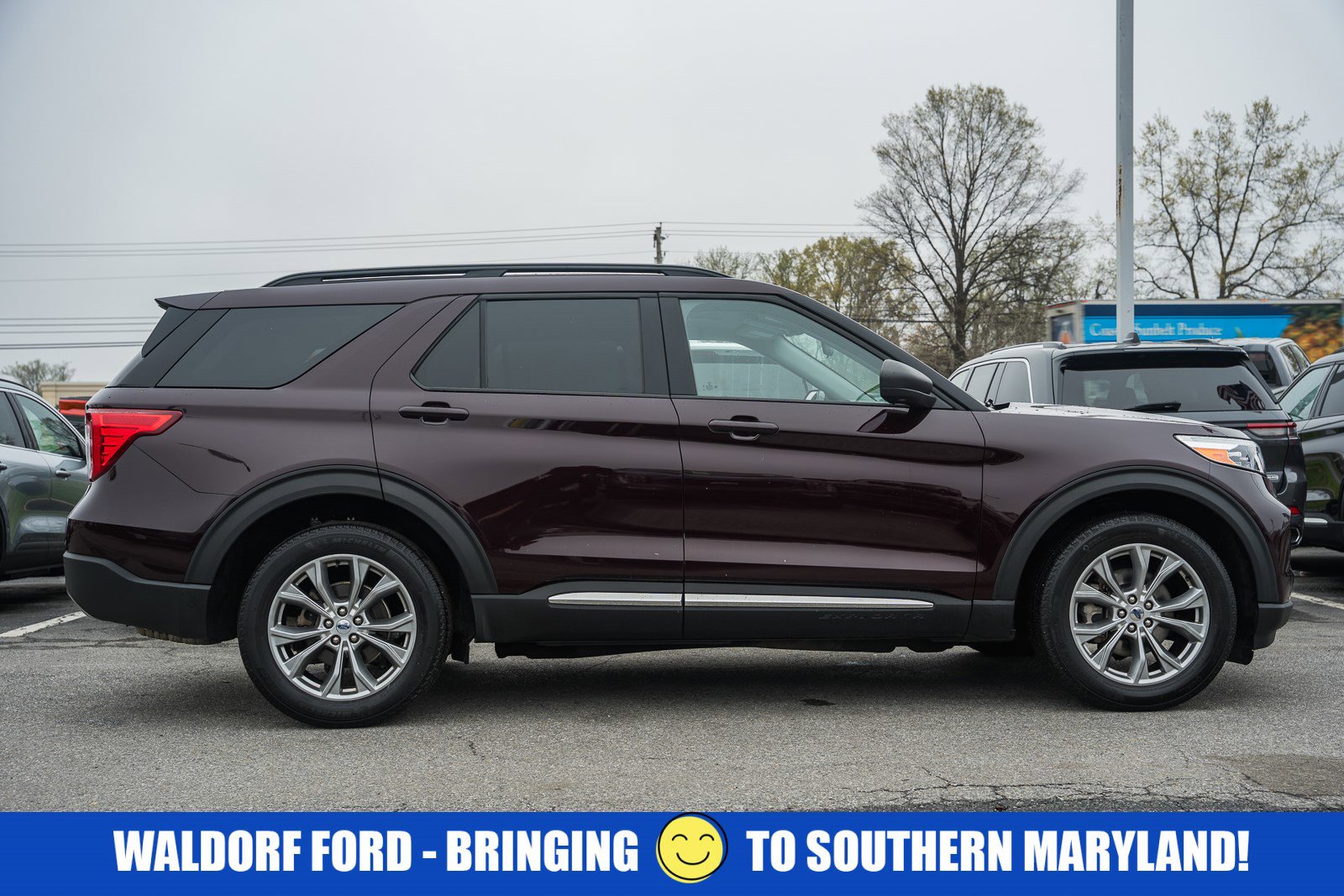 Used 2023 Ford Explorer XLT w/ Equipment Group 202A image 6