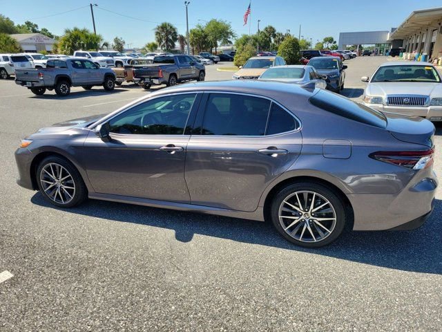 Used 2023 Toyota Camry XLE FWD image 13