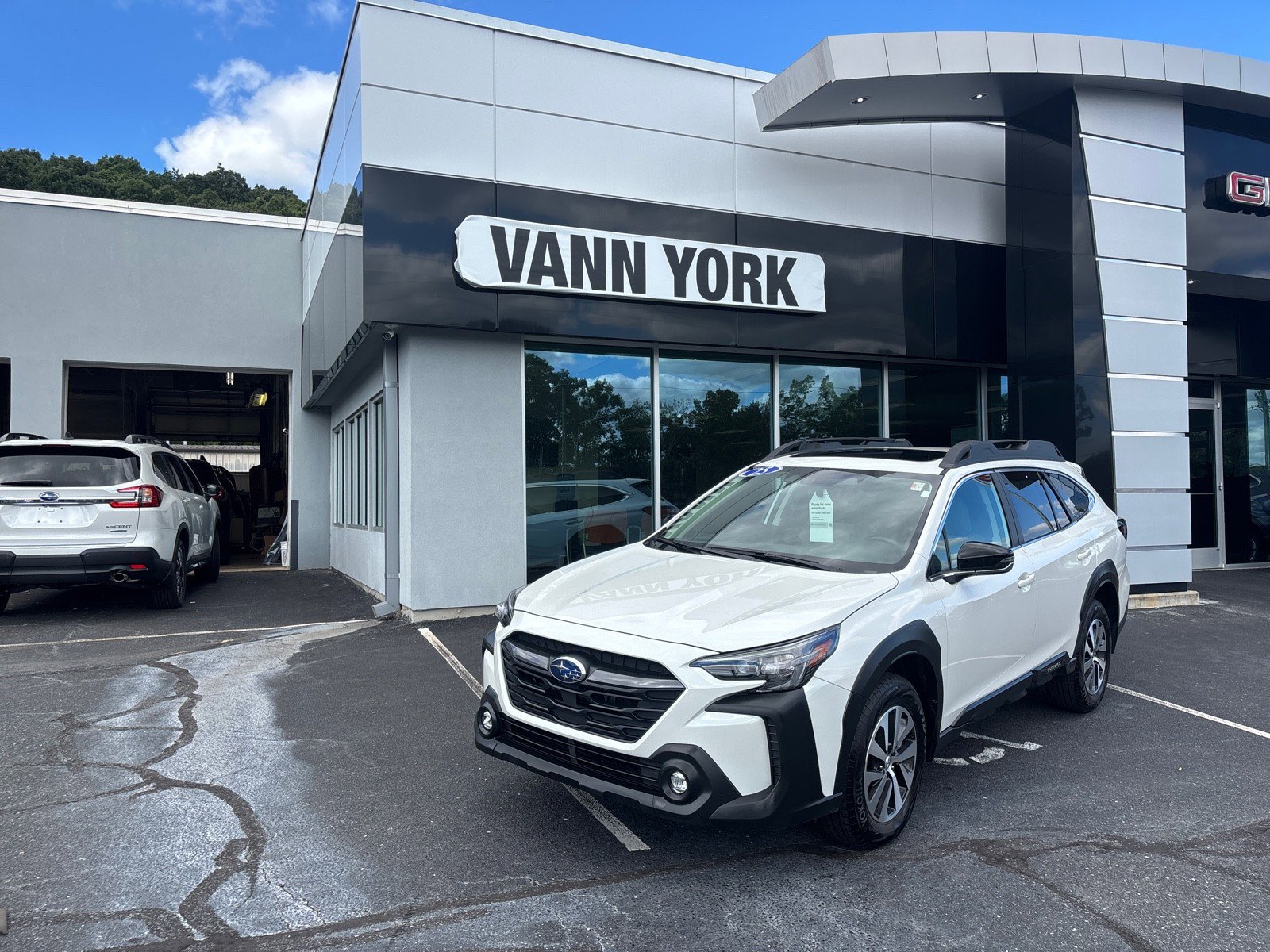 Certified 2025 Subaru Outback Premium w/ Popular Package #1A