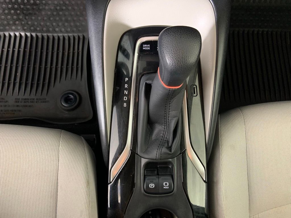 Used 2021 Toyota Corolla LE image 14