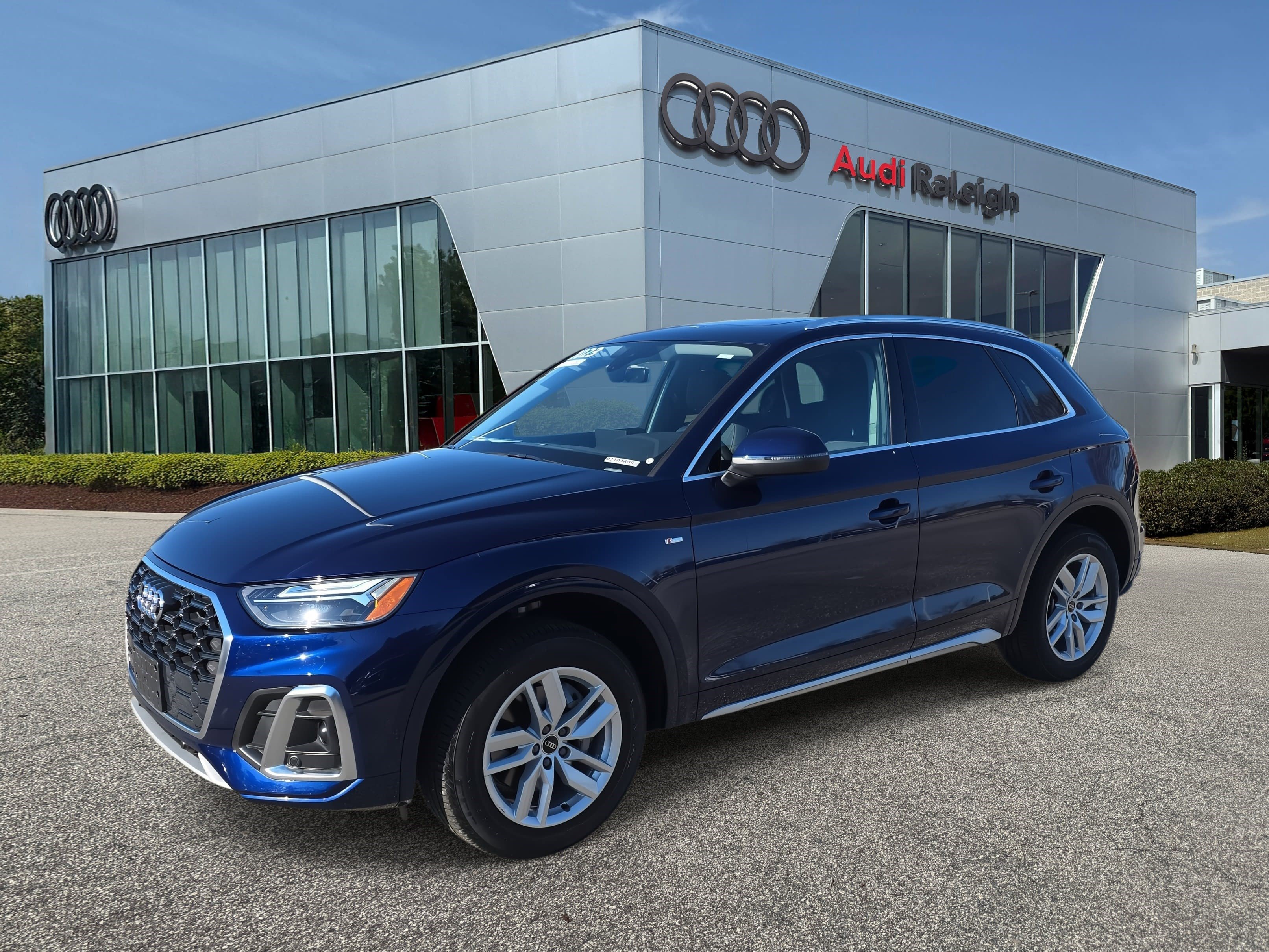 Certified 2023 Audi Q5 2.0T Premium w/ Convenience Package