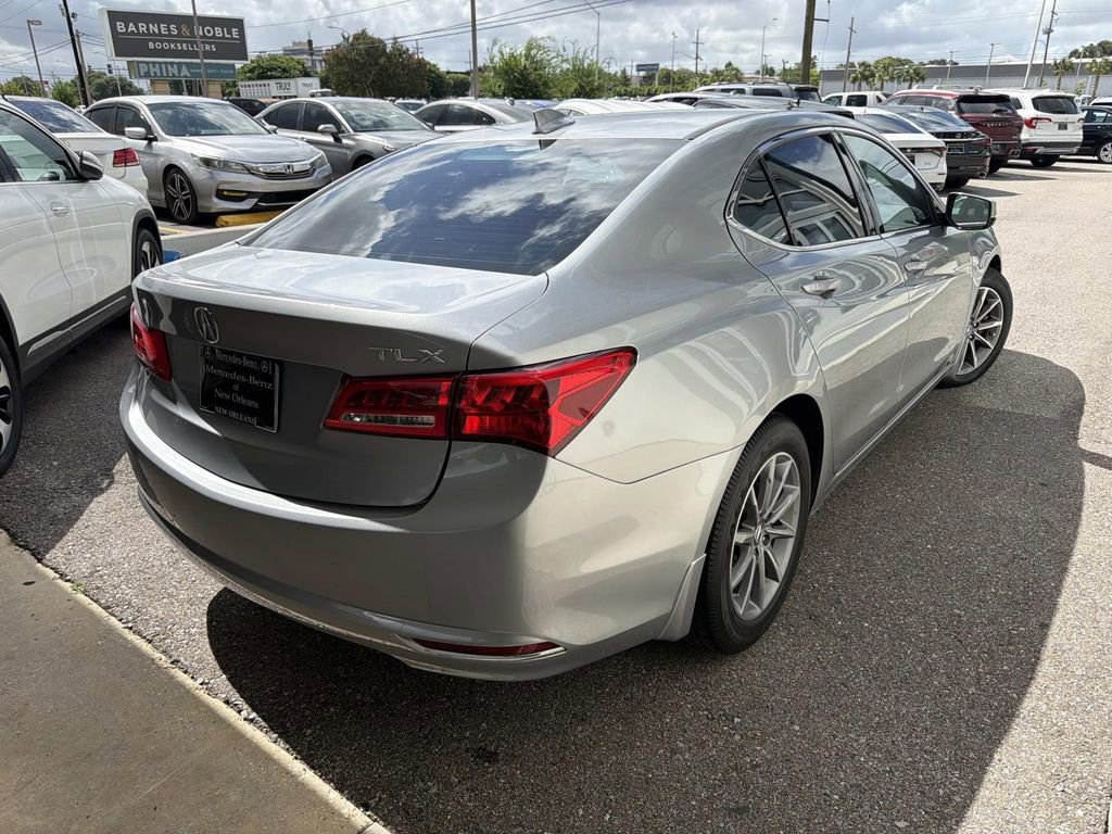 Used 2018 Acura TLX w/ Technology Package FWD image 7