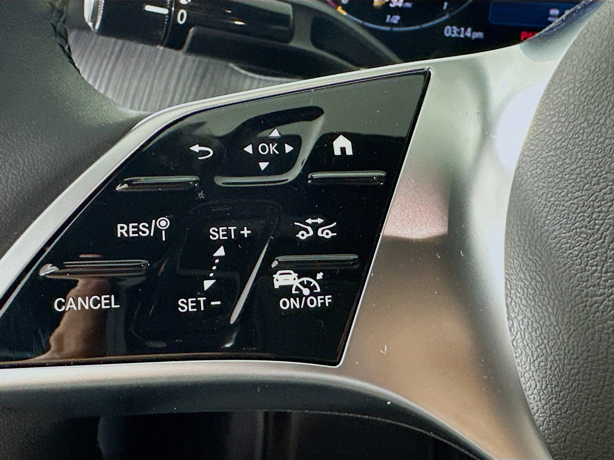 Certified 2026 Mercedes-Benz C 300 4MATIC Sedan image 12