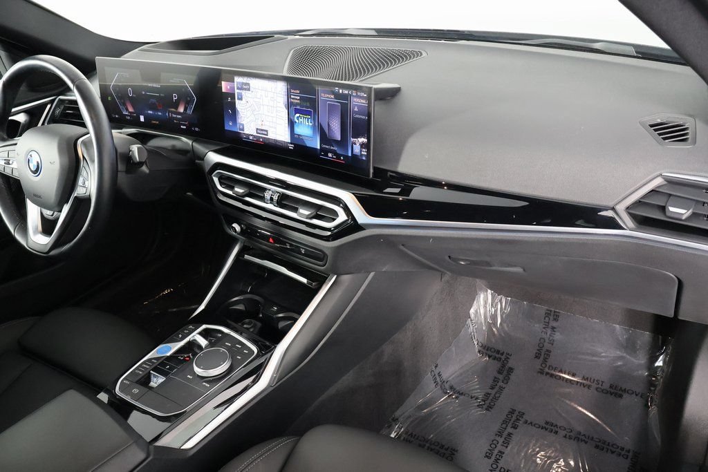 Used 2023 BMW i4 eDrive40 w/ Premium Package RWD image 9