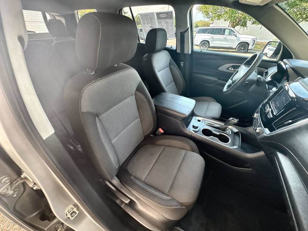 Used 2020 Chevrolet Traverse LS FWD image 27
