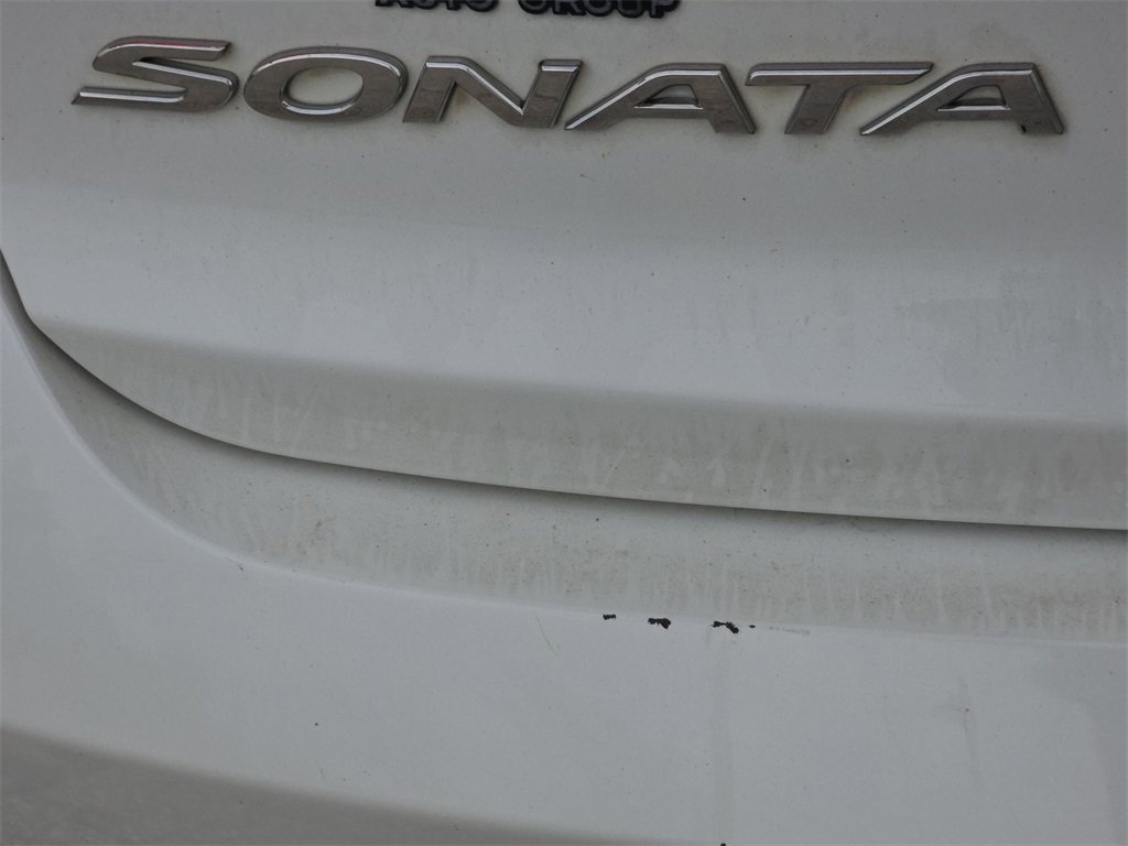 Used 2016 Hyundai Sonata SE w/ Cargo Package image 10