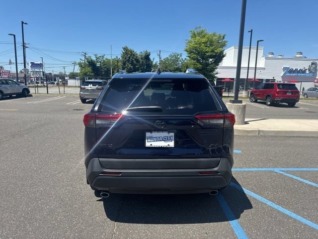 Used 2020 Toyota RAV4 XLE Premium AWD/4WD image 7