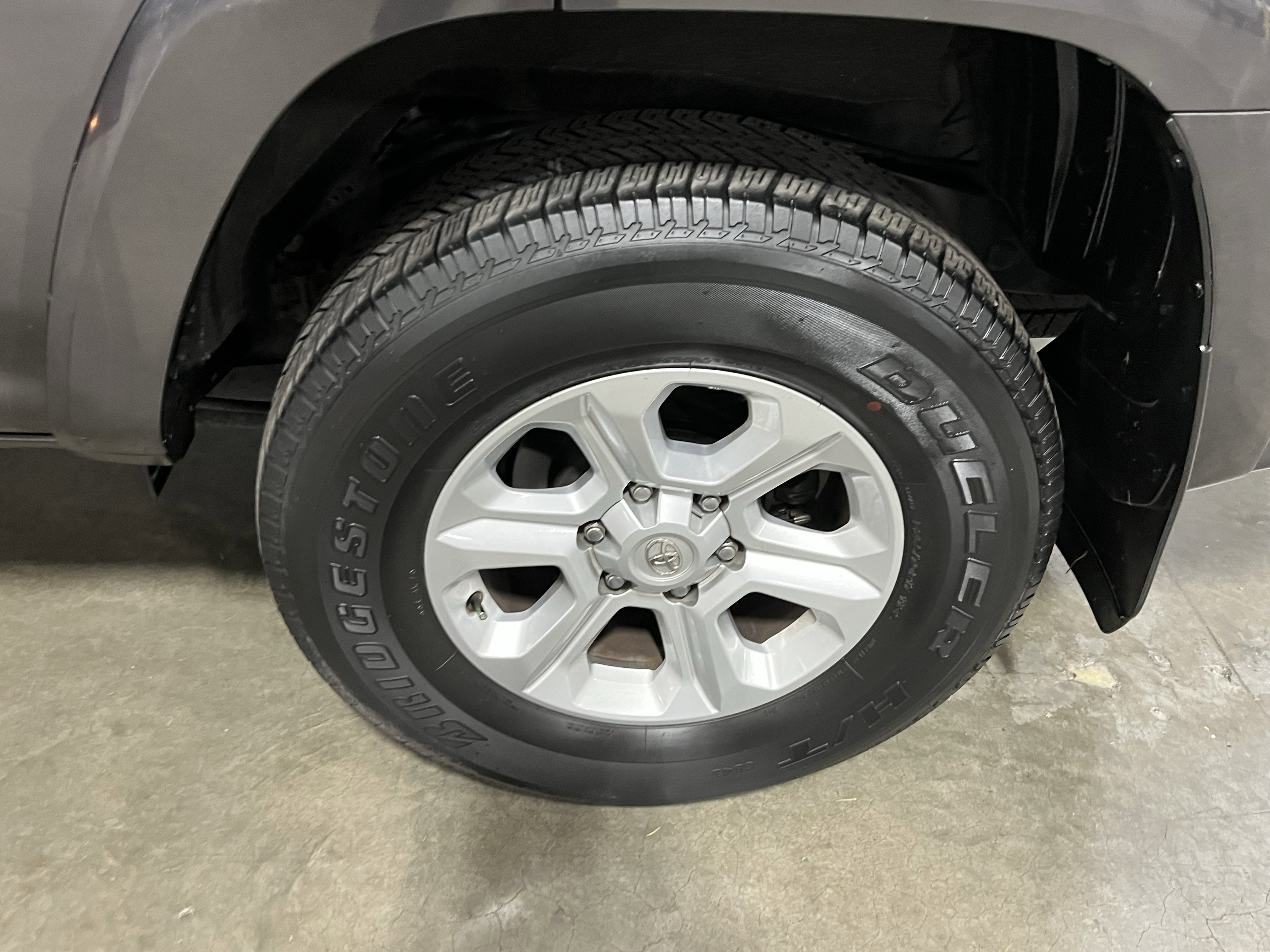 Used 2022 Toyota 4Runner SR5 Premium image 25