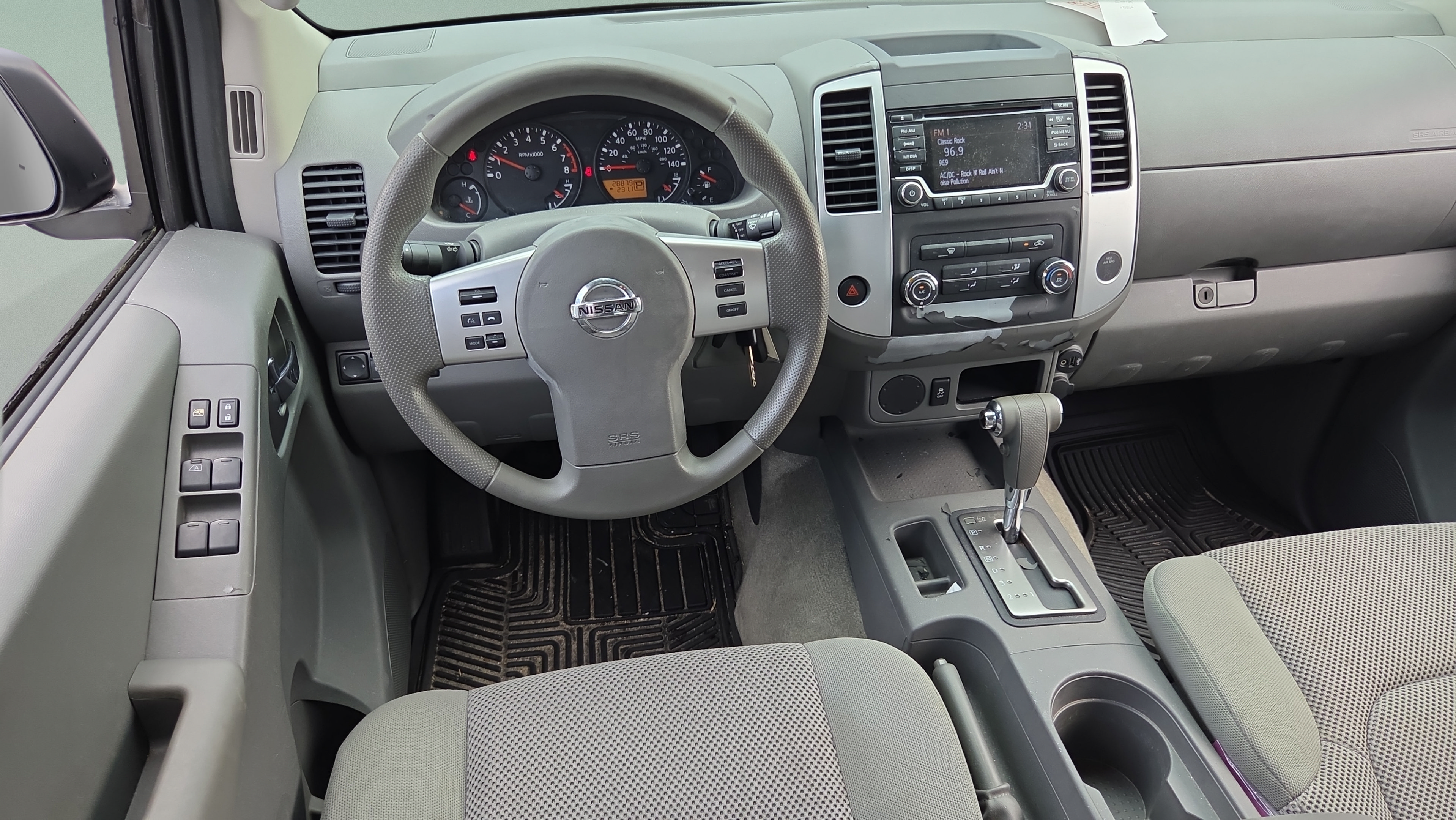 Used 2017 Nissan Frontier SV RWD image 12