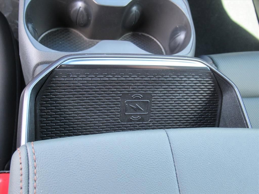 New 2026 GMC Terrain AT4 w/ Convenience Package III image 25