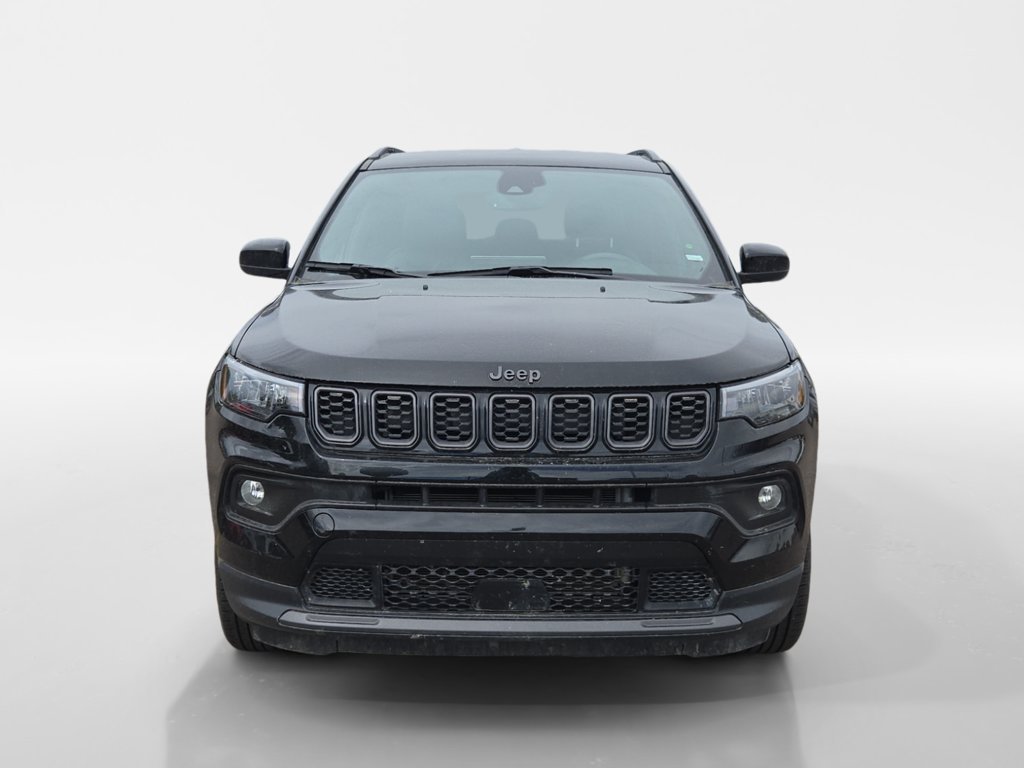 Used 2025 Jeep Compass Latitude w/ Convenience Group AWD/4WD image 9