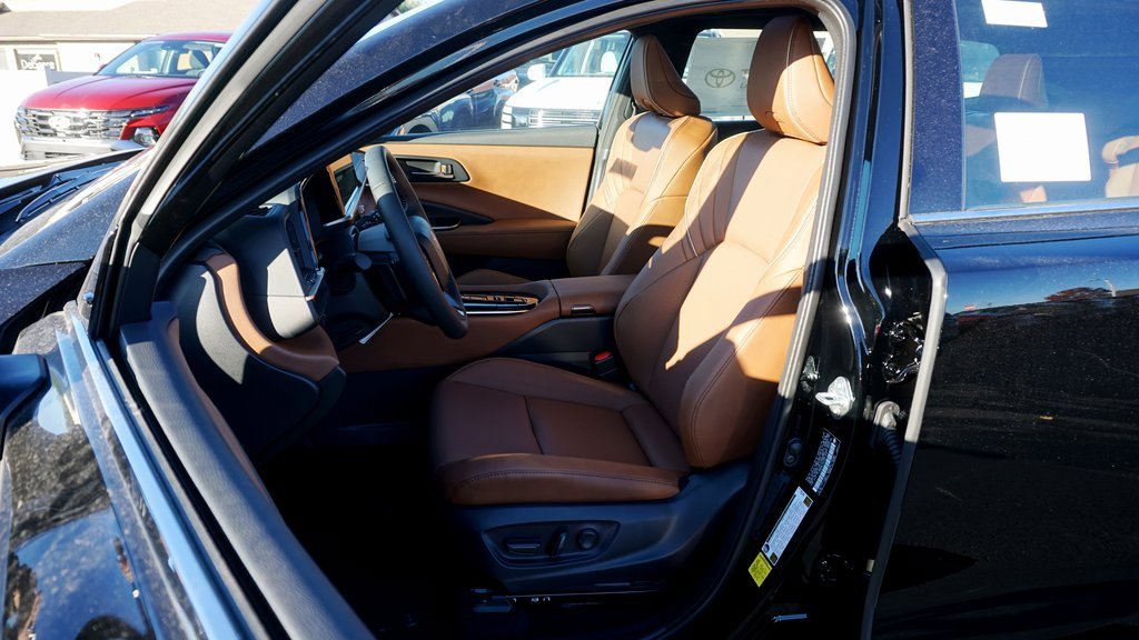 New 2025 Toyota Crown Signia image 9