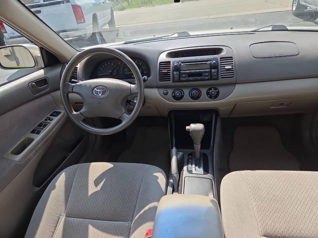 Used 2004 Toyota Camry LE FWD image 13