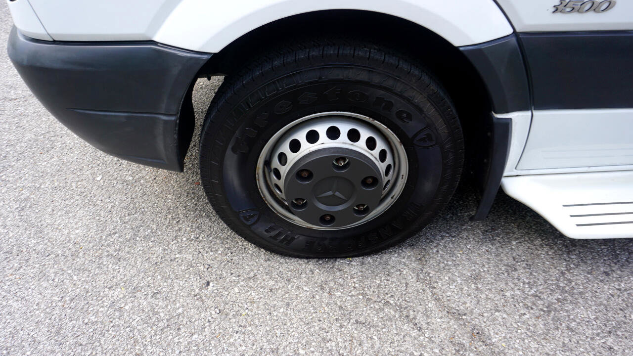 Used 2012 Mercedes-Benz Sprinter 3500 image 9