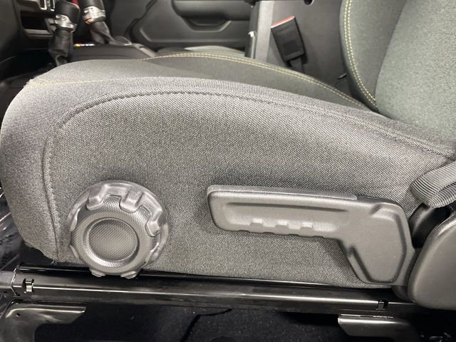 Used 2025 Jeep Gladiator Sport image 12