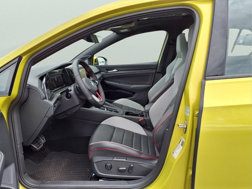 Used 2022 Volkswagen GTI Autobahn FWD image 9