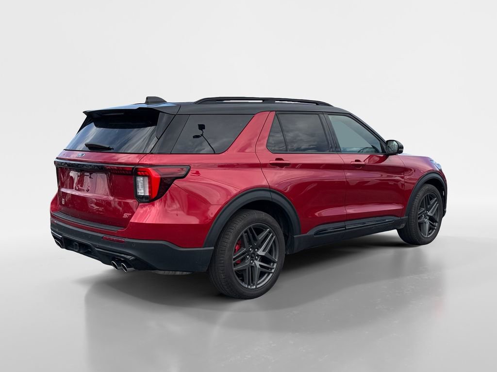 Used 2025 Ford Explorer ST AWD/4WD image 5