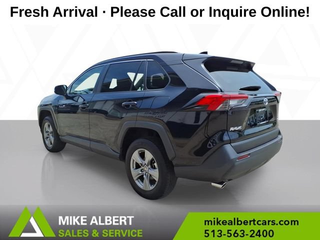 Used 2025 Toyota RAV4 XLE FWD image 5