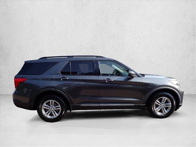 Used 2020 Ford Explorer XLT AWD/4WD image 5