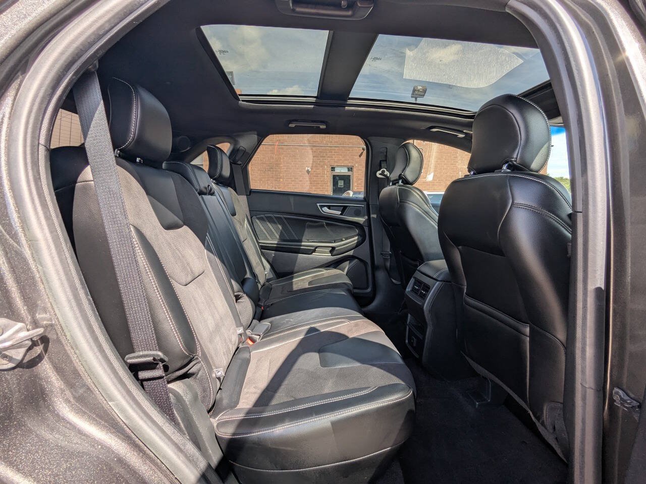Used 2019 Ford Edge ST AWD/4WD image 15