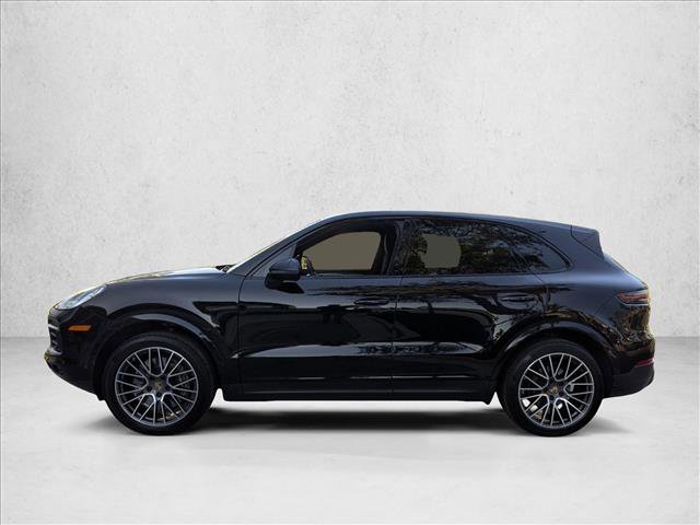 Used 2023 Porsche Cayenne Platinum Edition image 9