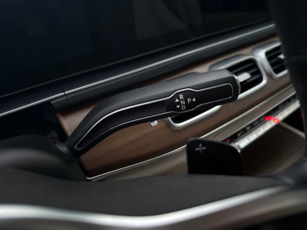 Used 2022 Mercedes-Benz GLS 450 4MATIC image 30