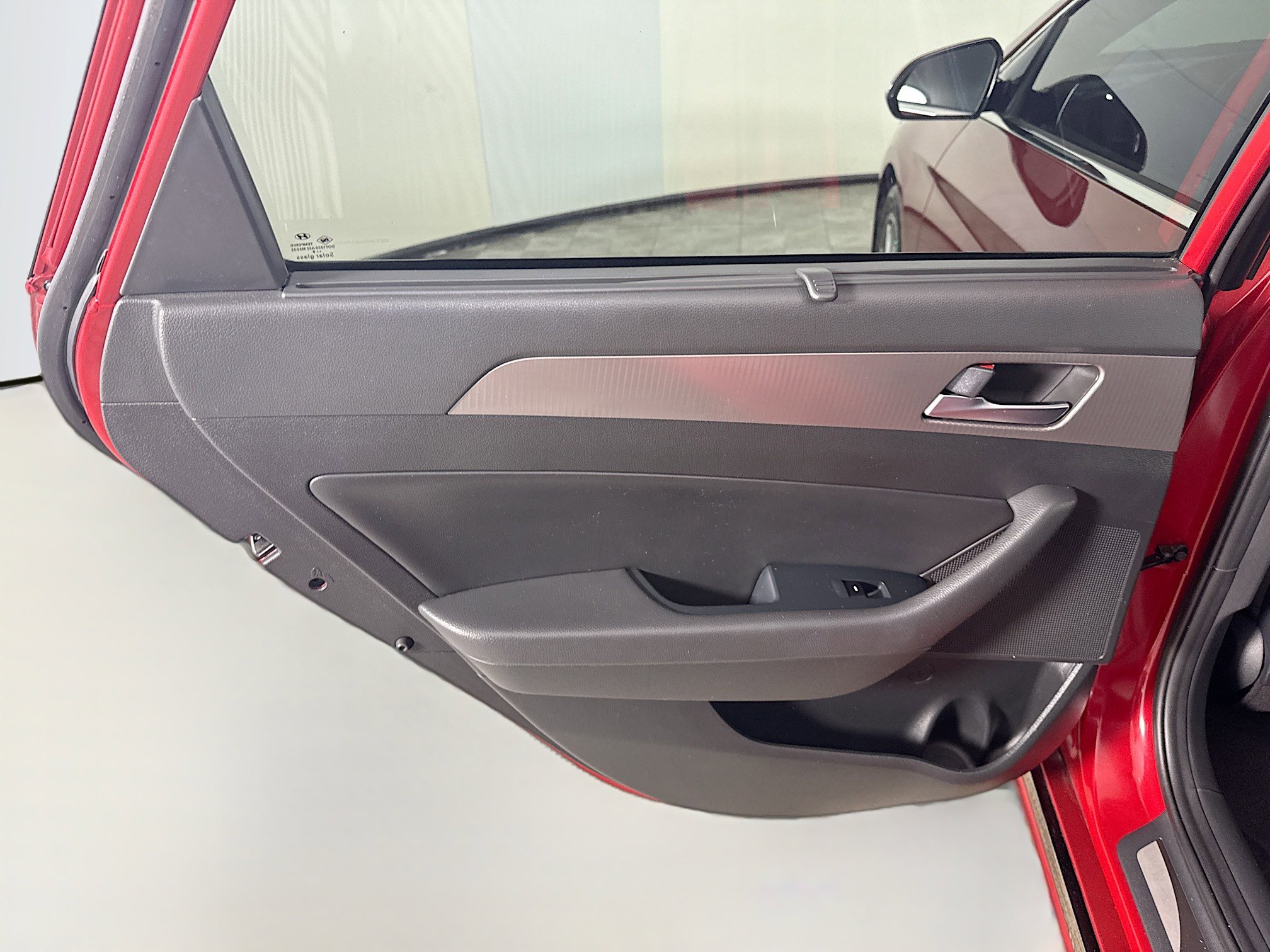 Used 2019 Hyundai Sonata Limited image 26