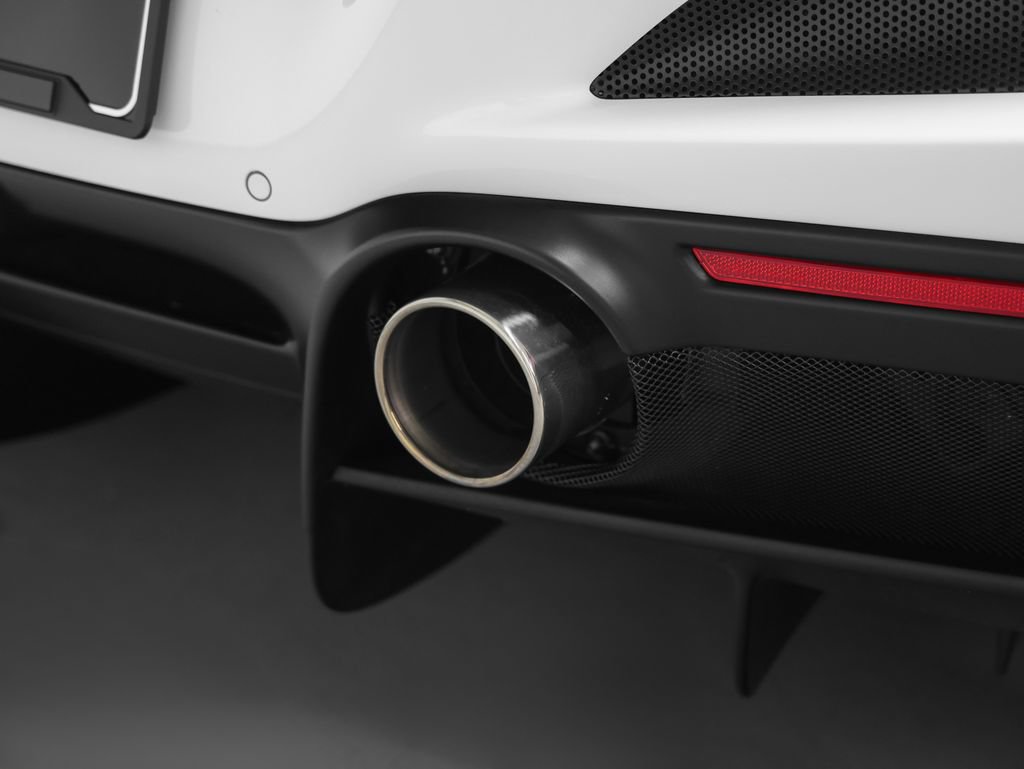 Certified 2022 Ferrari F8 Tributo RWD image 33
