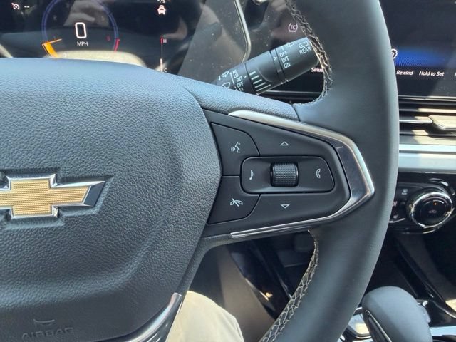 New 2026 Chevrolet Trax LT w/ LT Convenience Package FWD image 15