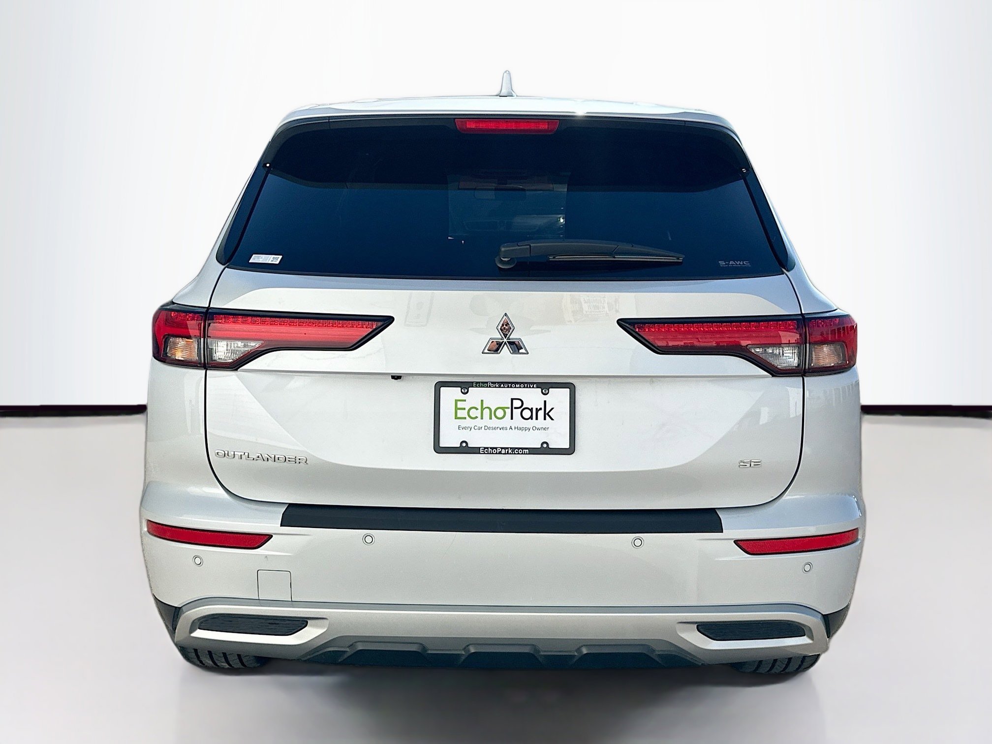 Used 2024 Mitsubishi Outlander SE image 7