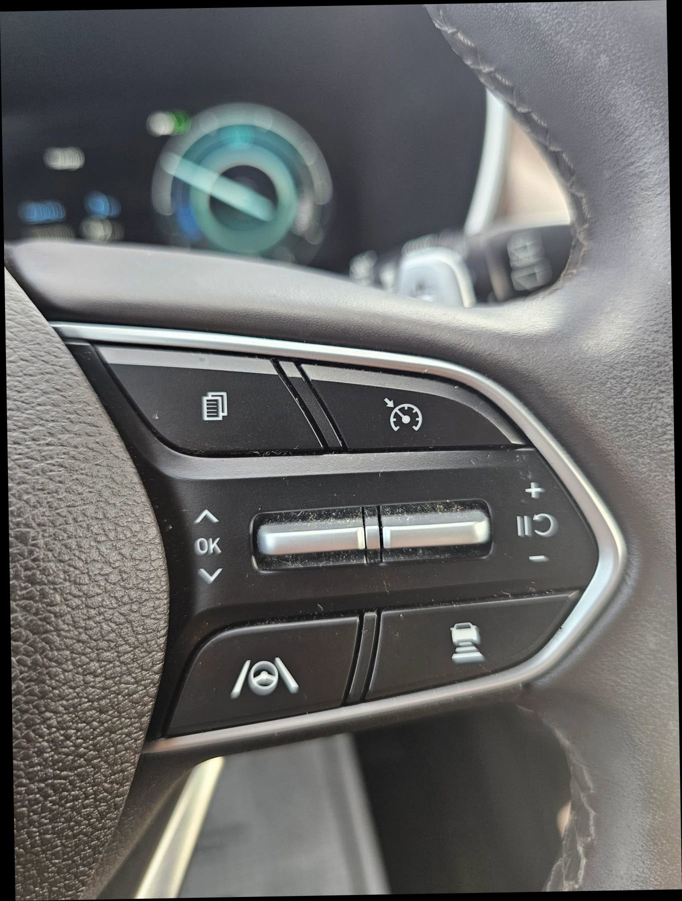 Used 2022 Hyundai Santa Fe Limited image 18