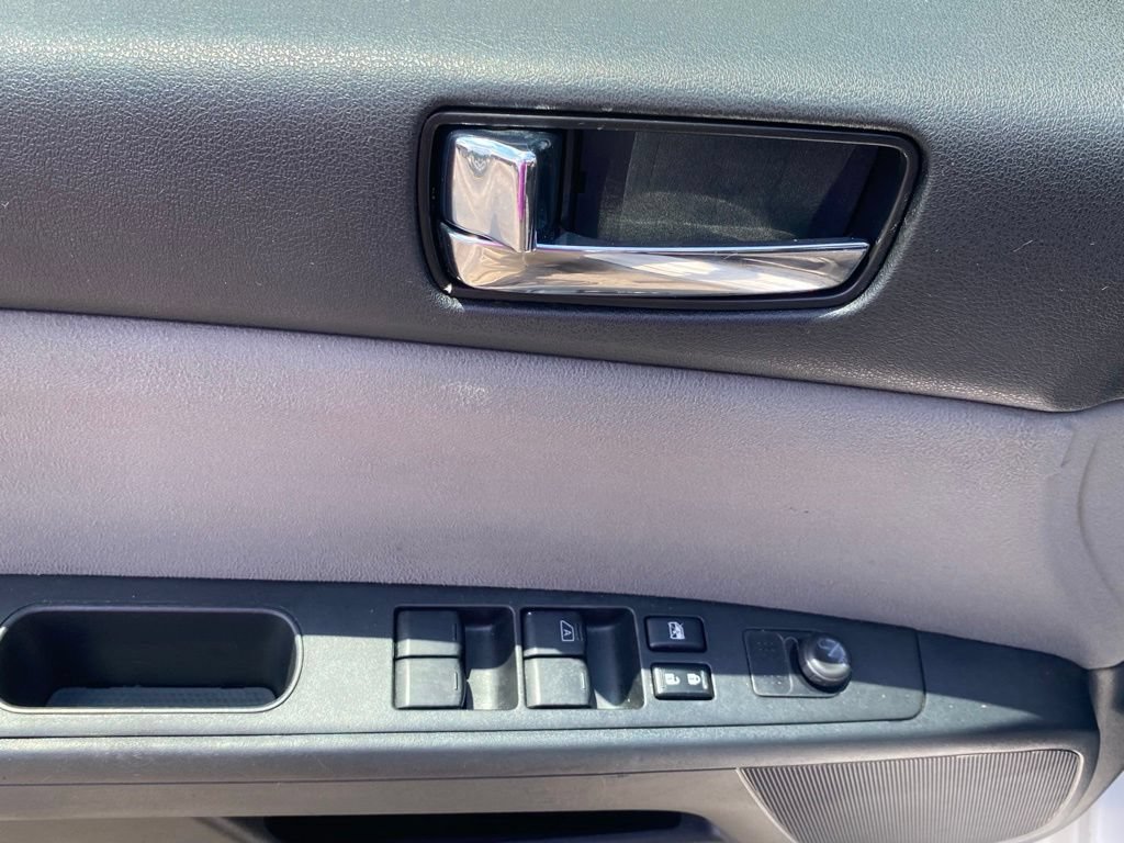 Used 2011 Nissan Sentra 2.0 SR FWD image 21