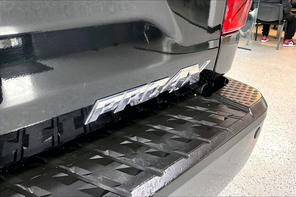 Used 2017 Nissan Titan PRO-4X image 25