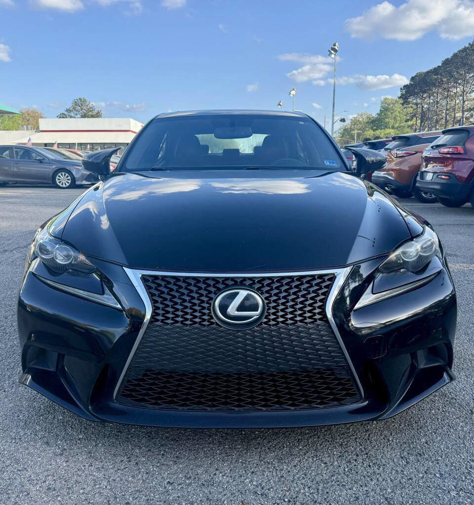Used 2016 Lexus IS 300 AWD image 3