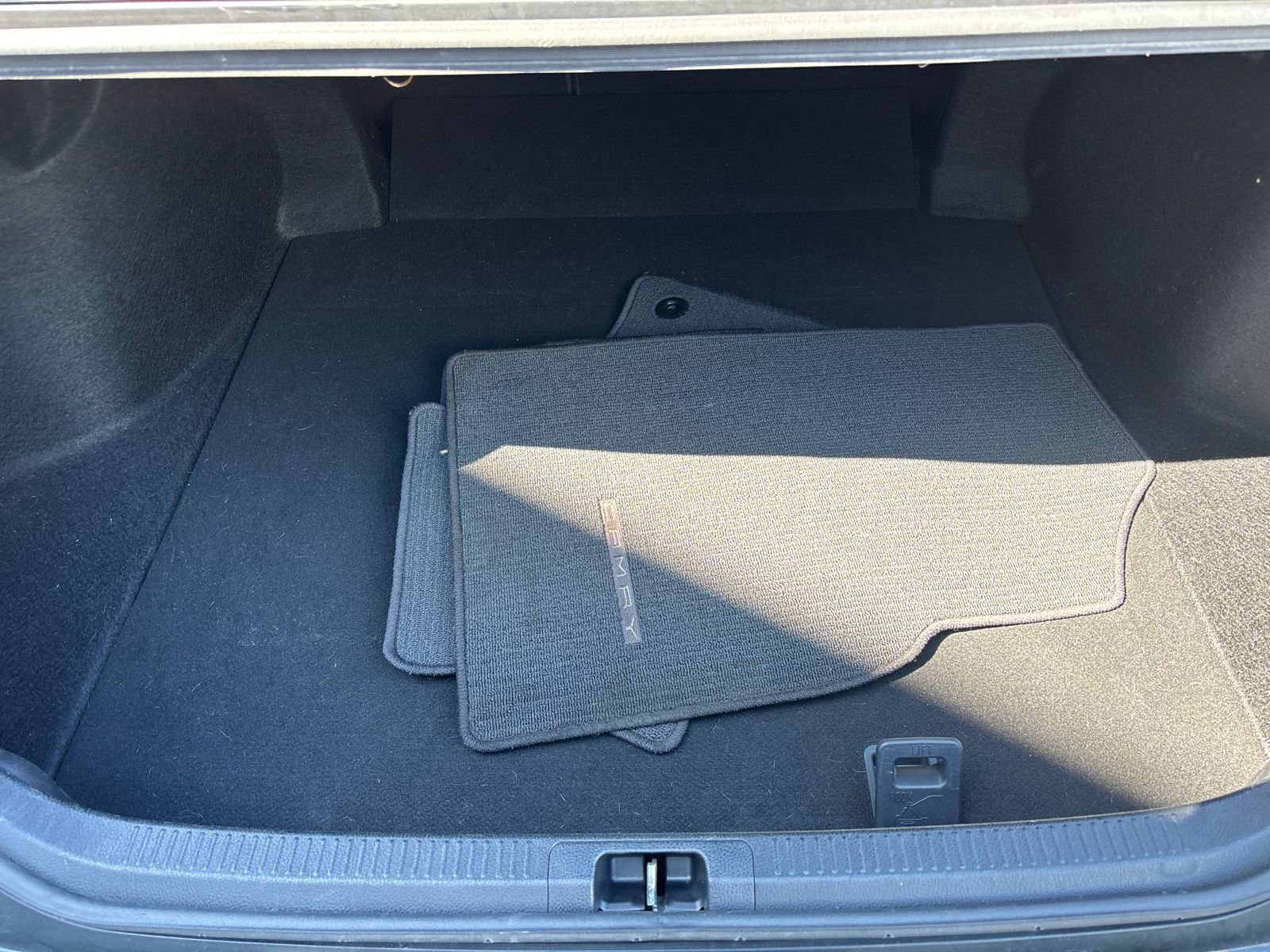 Used 2018 Toyota Camry XSE w/ Audio Package FWD image 9