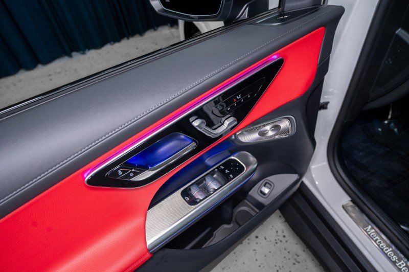 New 2026 Mercedes-Benz GLC 300 image 11