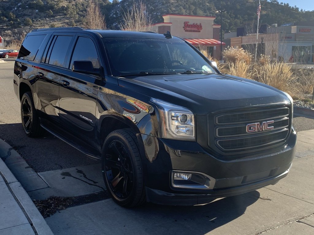 Used 2019 GMC Yukon XL SLT w/ Graphite Performance Edition image 7