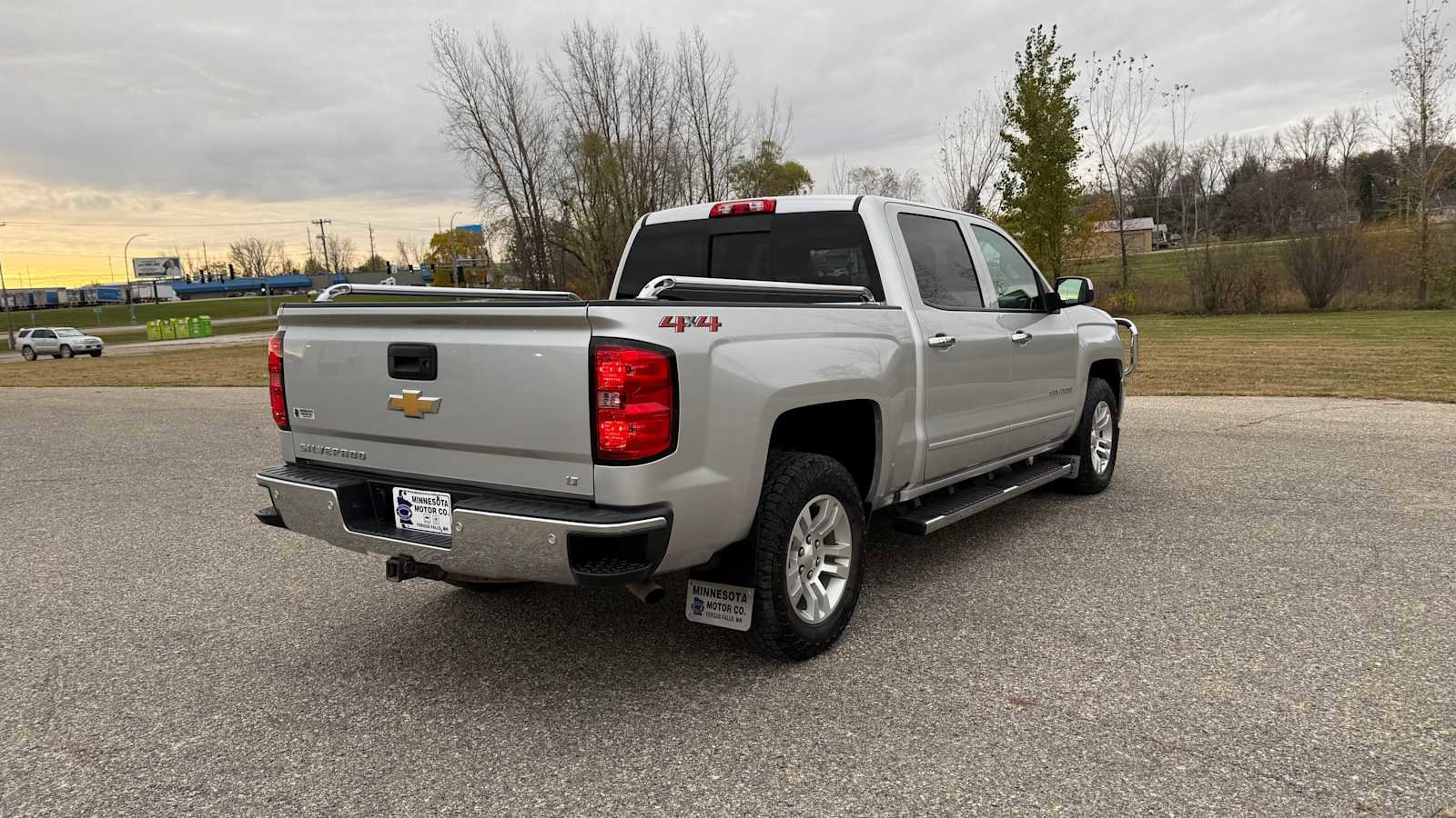 Used 2018 Chevrolet Silverado 1500 LT w/ All Star Edition image 4
