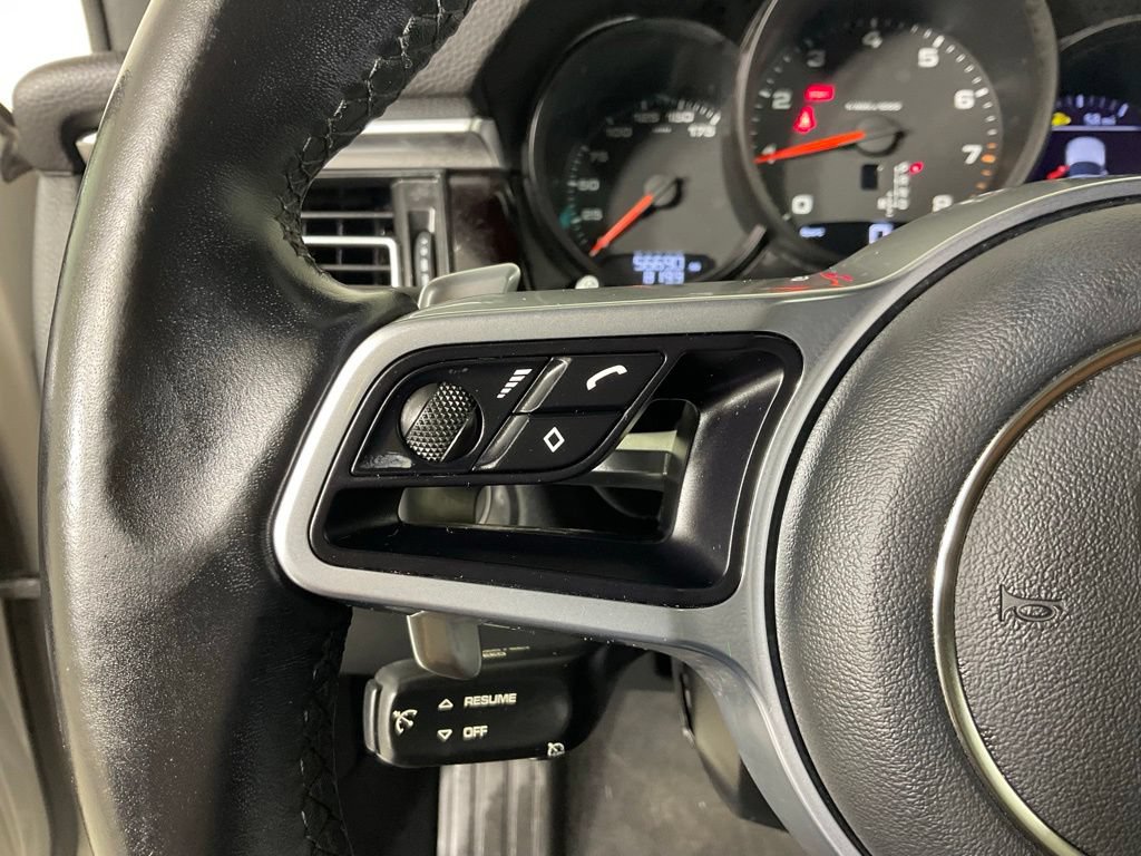 Used 2021 Porsche Macan AWD/4WD image 48
