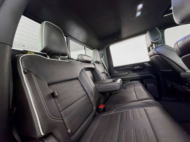 Used 2025 GMC Sierra 2500 AT4X AWD/4WD image 34