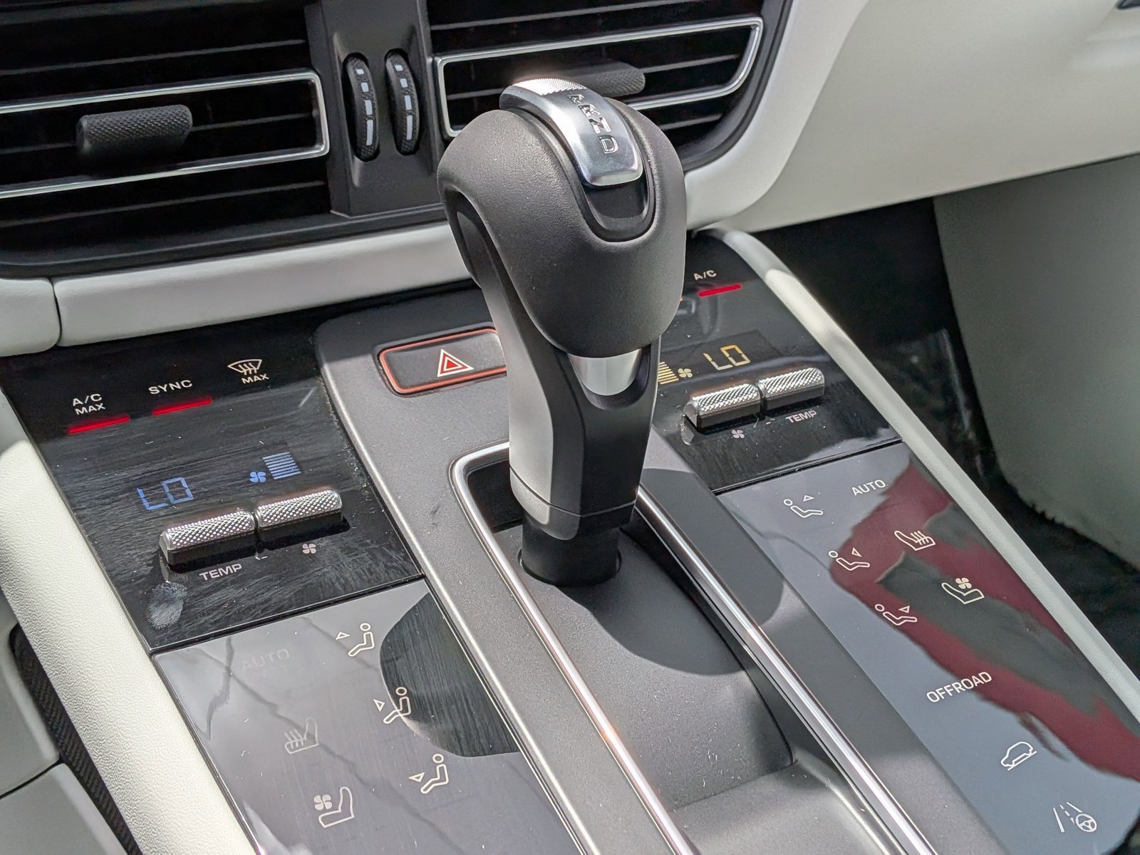 New 2026 Porsche Macan S image 22