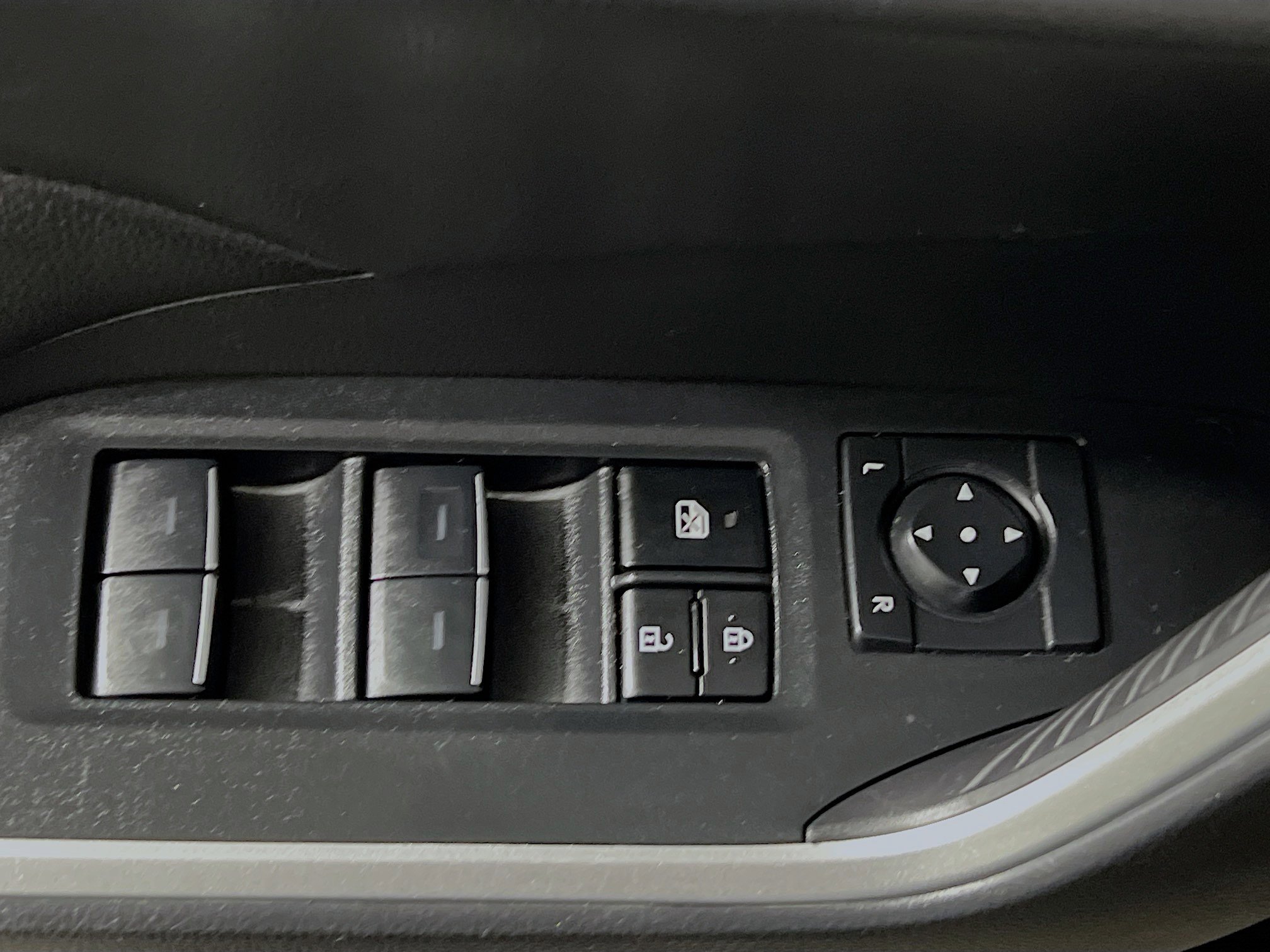 Used 2024 Toyota RAV4 XLE image 17